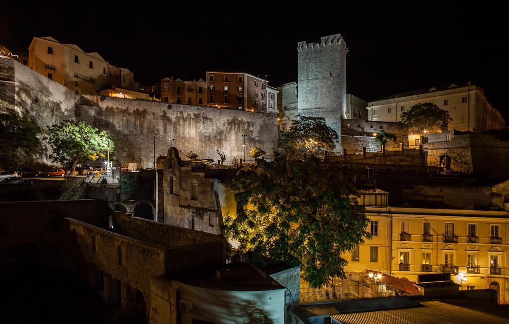 Hotel La Terrazza Cagliari Bilik gambar