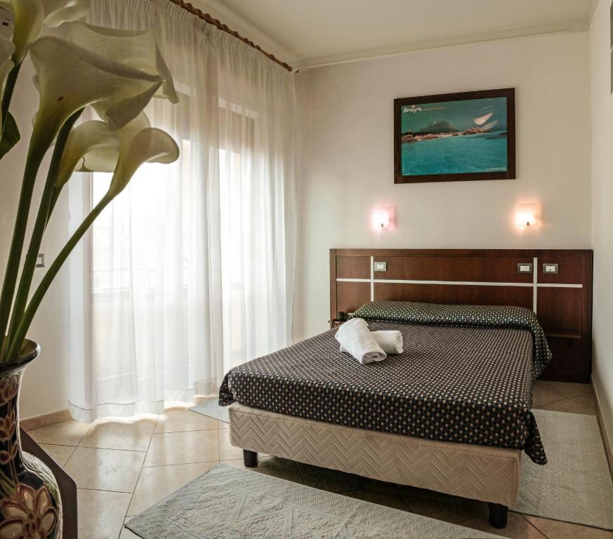 Hotel La Terrazza Cagliari Bilik gambar