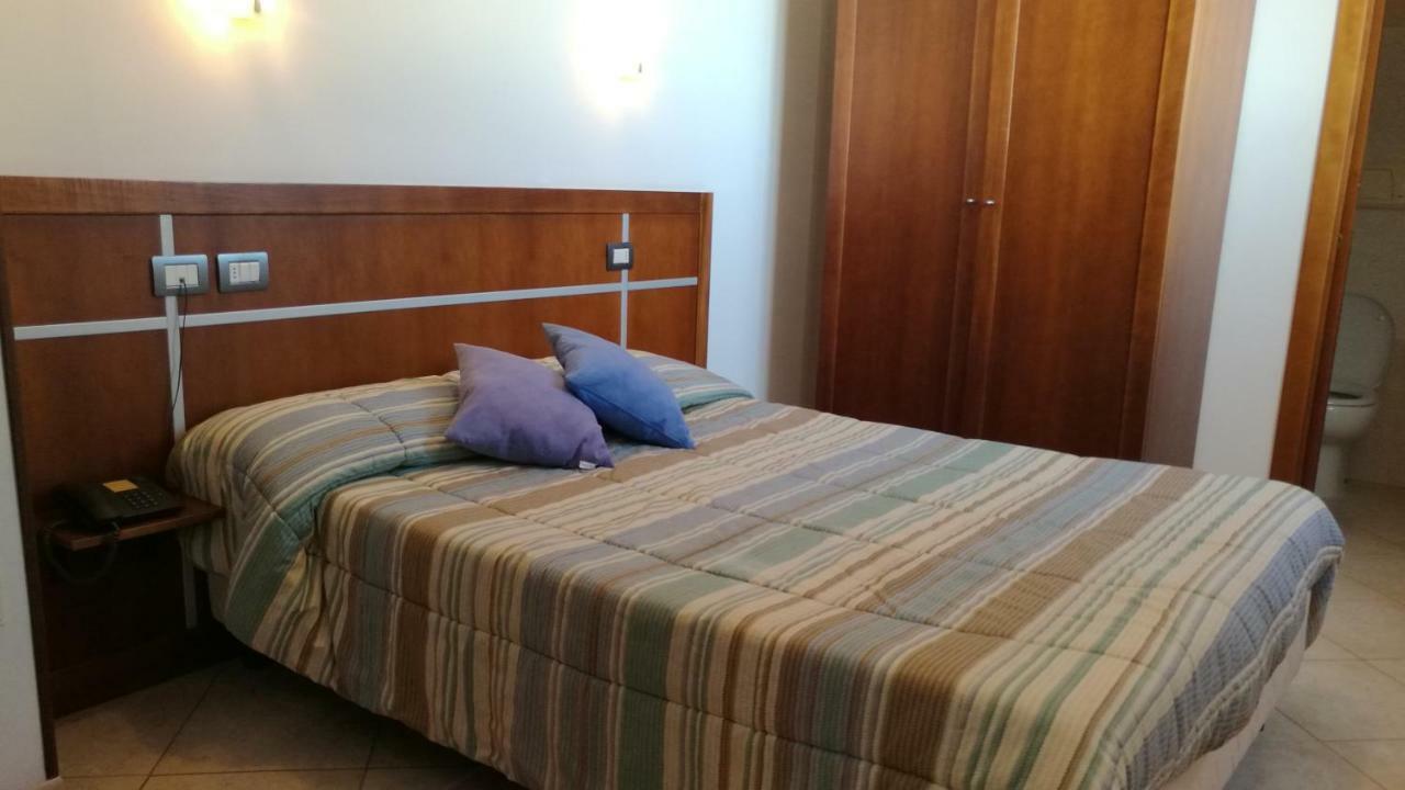 Hotel La Terrazza Cagliari Luaran gambar
