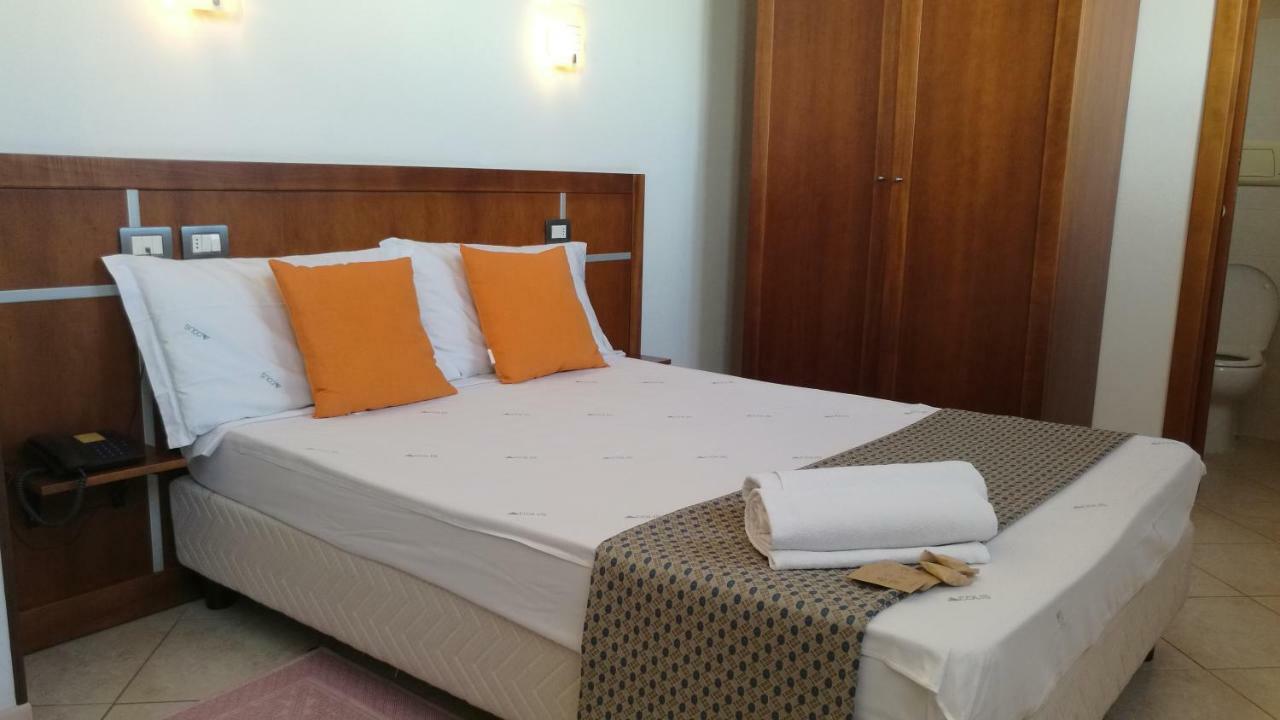 Hotel La Terrazza Cagliari Luaran gambar